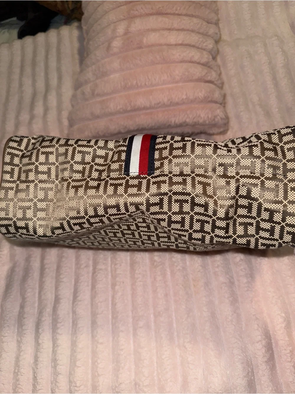 Tommy Hilfiger Monogram Jacquard Toiletry Cosmetic Travel Bag NWOT